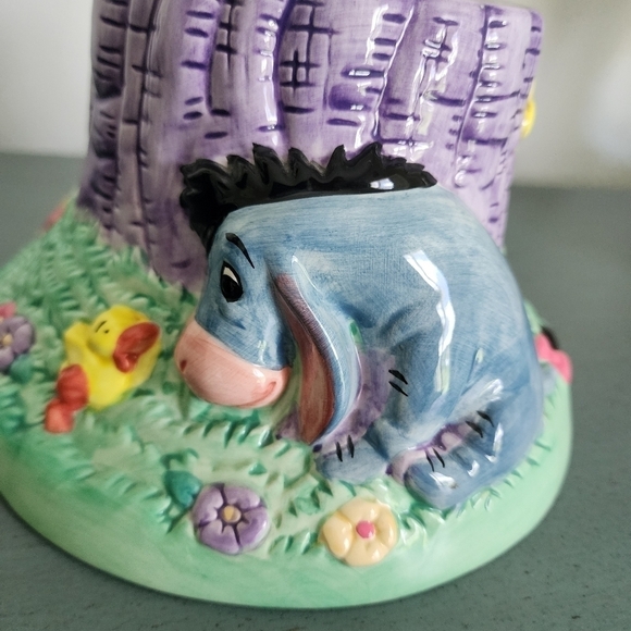Winnie the Pooh & Friends Welcome Little Friend Planter - Picture 4 of 10